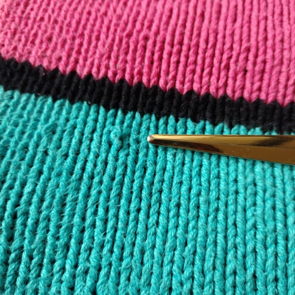 Vtg Neiman Marcus Exclusive Woman's Pullover Sweater Color Block Size Medium - Picture 6 of 7